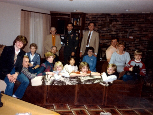 1984-12-01-Christmas-SiouxFalls-Scotts.jpg